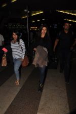 Priyanka Chopra snapped at Domestic Airport in Mumbai on 7th Jan 2015